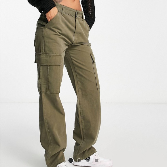 stradivarius Pants - green cargos! worn once